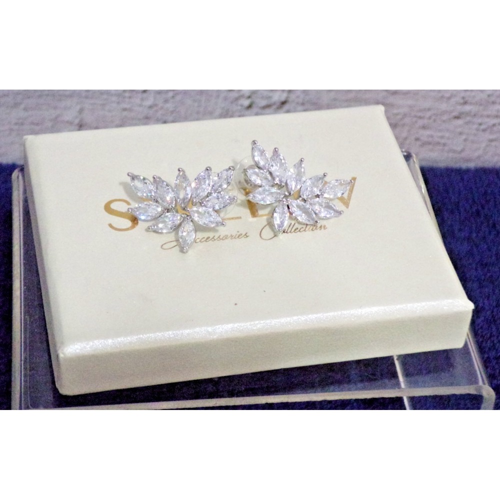Sweetv Accessories Collection Pierced Earrings w/Rhinestones Leaf Design Silver